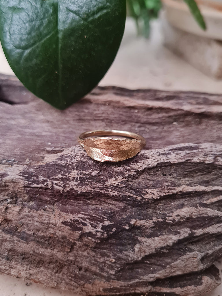 Golden Elder Leaf Ring