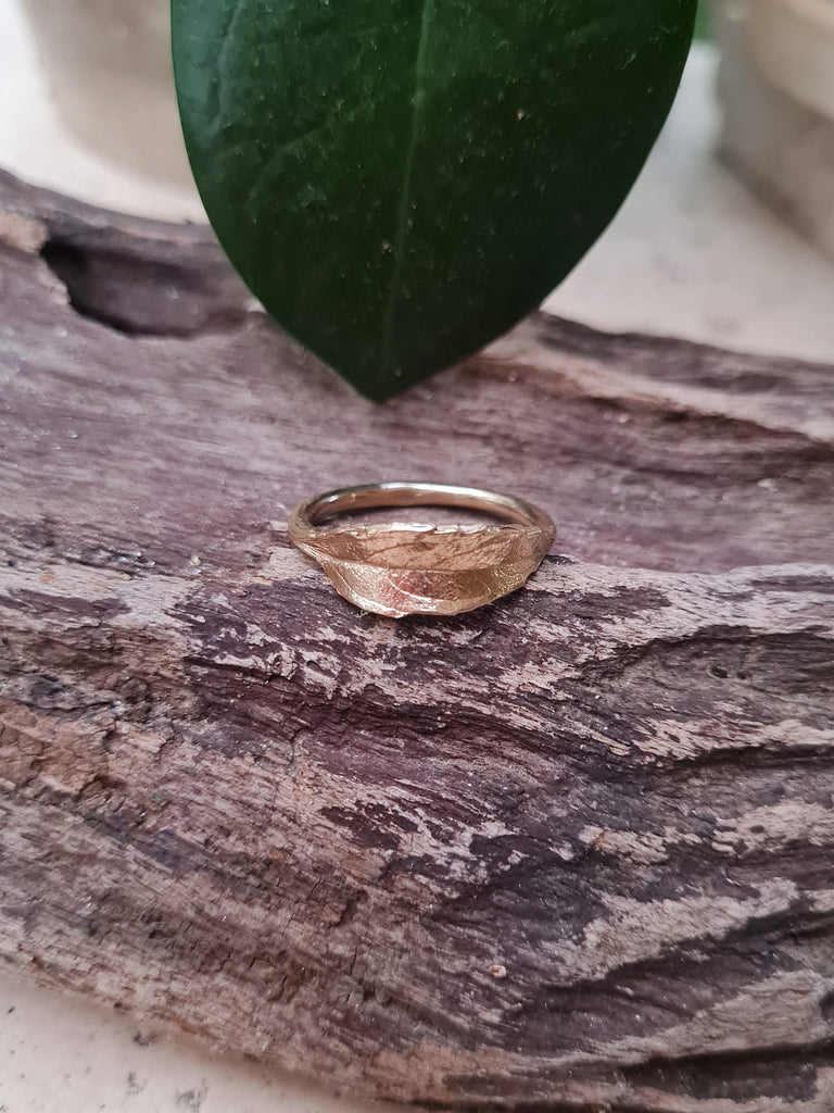 Golden Elder Leaf Ring