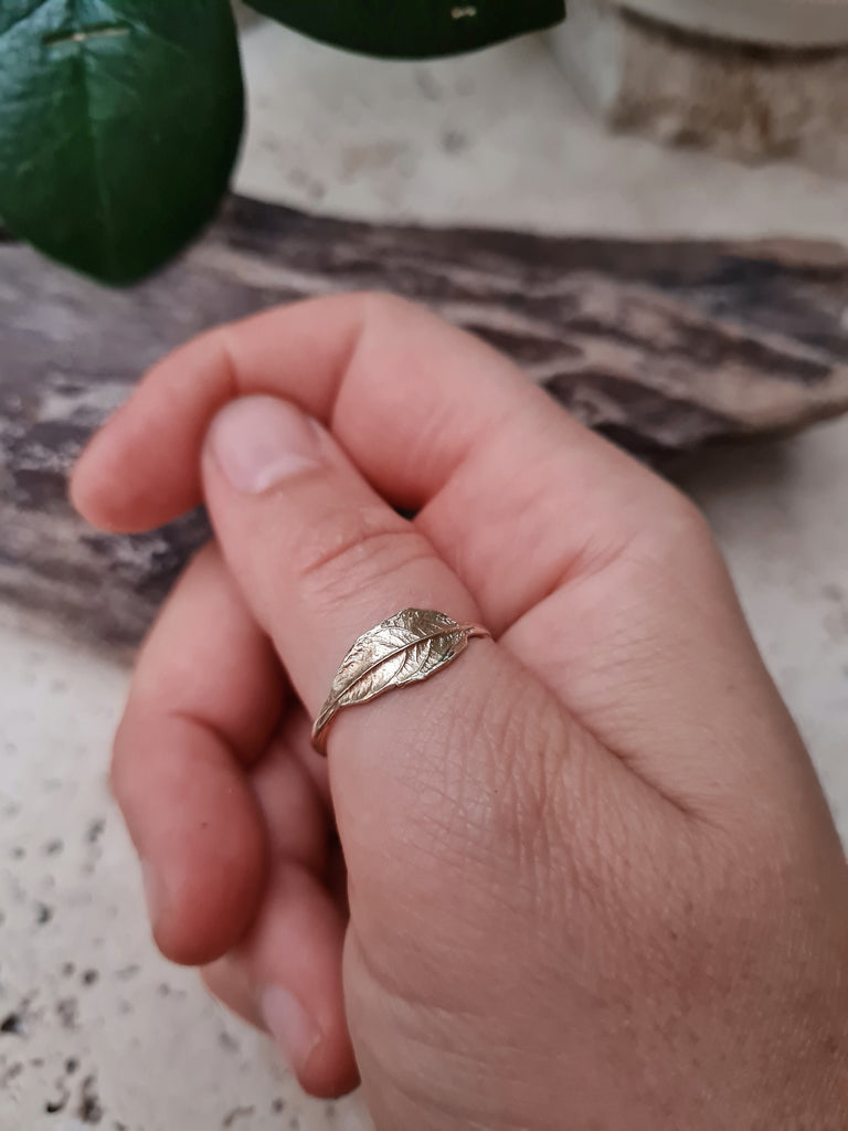 Golden Aya Leaf Ring