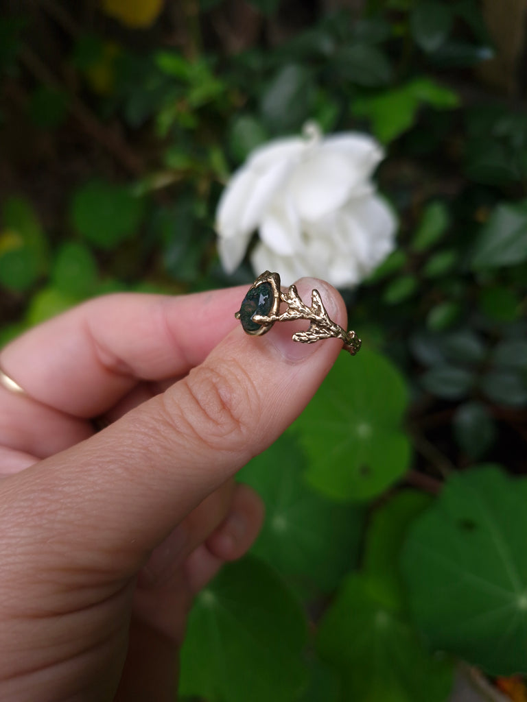 The Embodiment of Wealth - Golden Ophelia Ring
