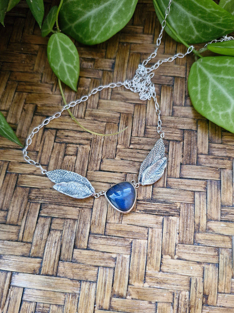 Labradorite Juniper Necklace